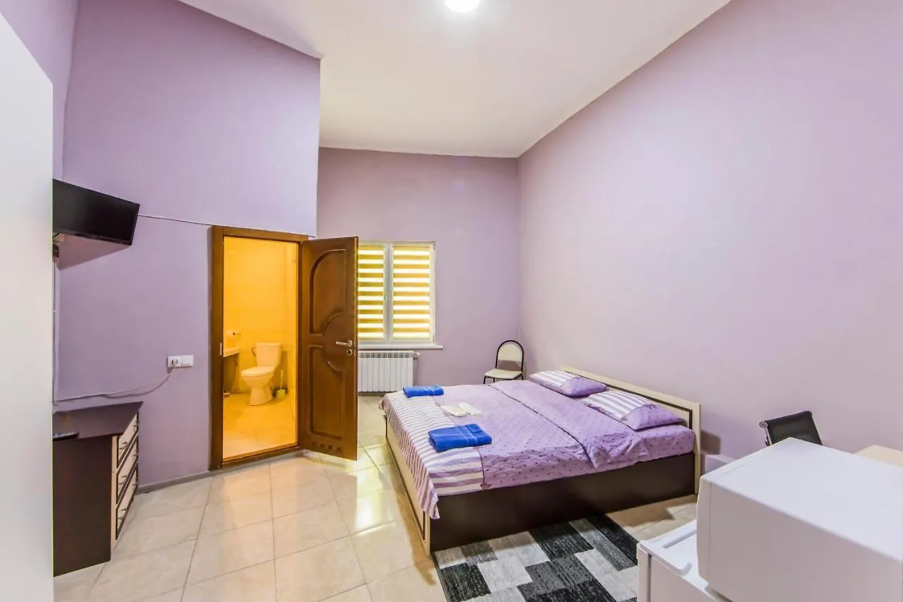 Комфортные Апартаменты В Самом Центре Киева Возле М.Золотые Ворота Apartment